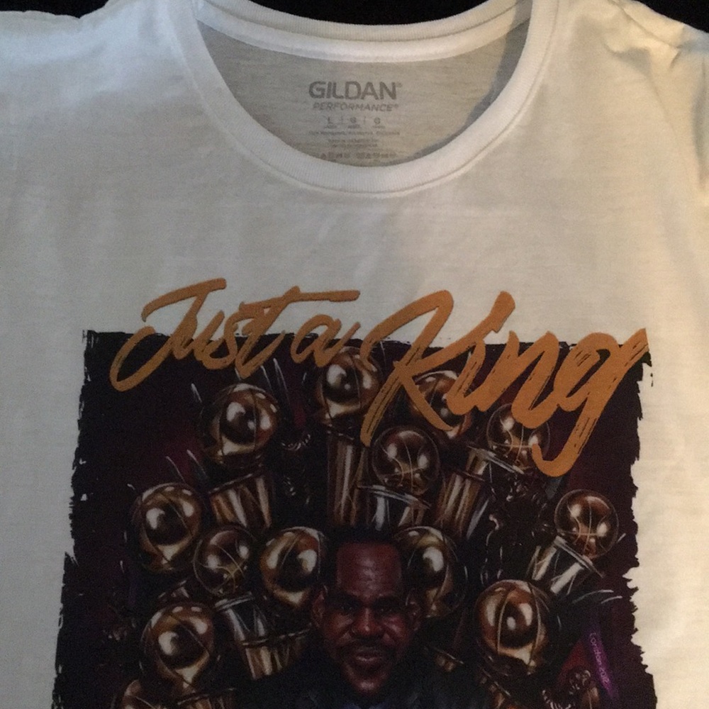 NWOT Just a King from Akron (Premium Jungle) Tee - Picture 3 of 4